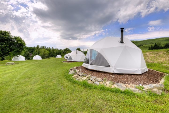 Loch_Tay_Domes_DSC_6386__ANOTHER_VIEW_OF_DOME_FIELD_-_1000